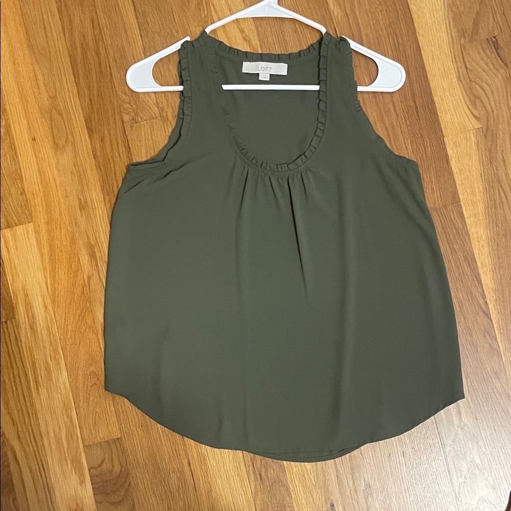 LOFT Women's Sleeveless Olive Tank Top